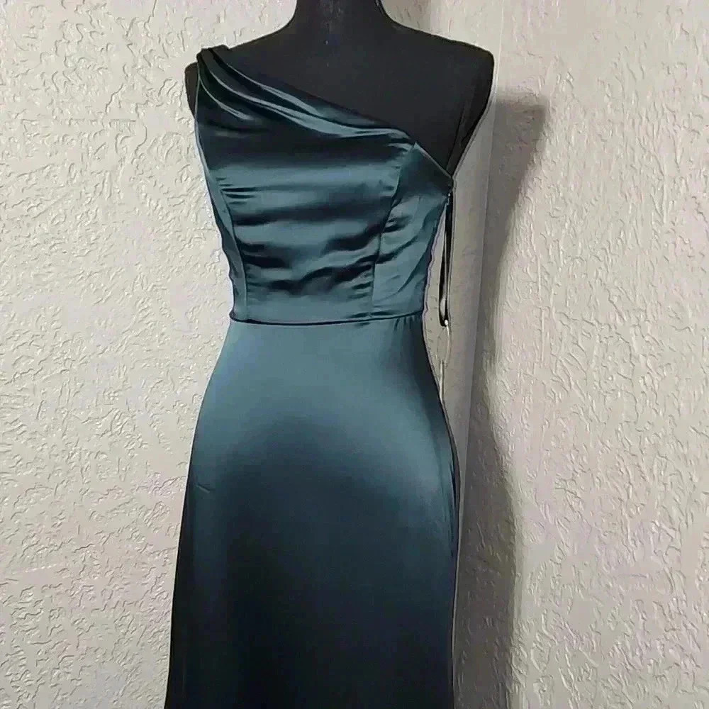 Lovely SATIN Cutout one shoulder maxi dress size 0 - Picture 3 of 14